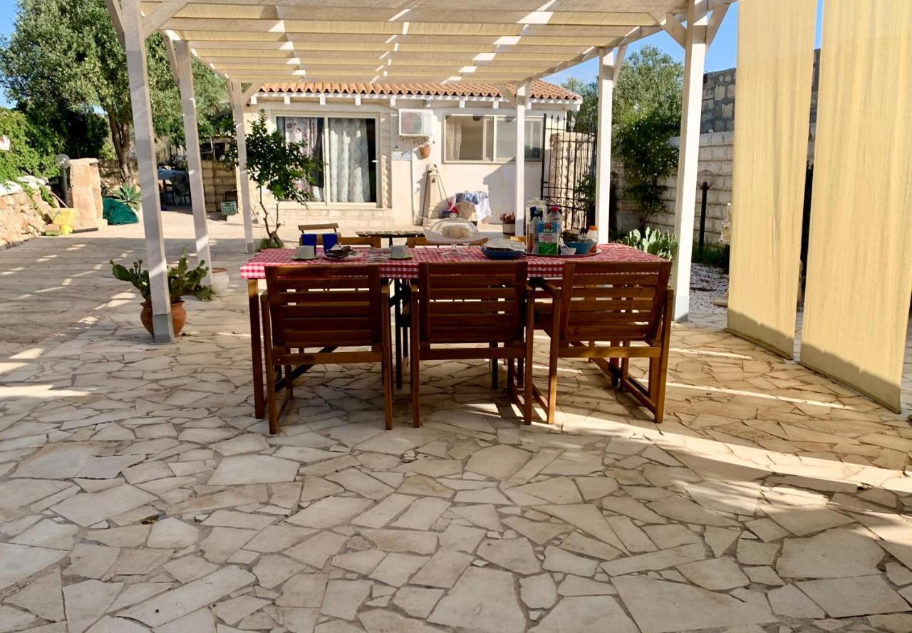Cozzo Spadaro B&B Portopalo Di Capo Passero Luaran gambar